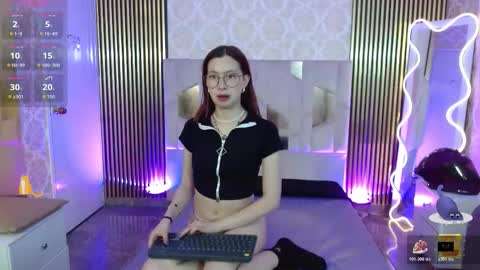 Snapshot of katana_tay chatting on 10.25.25 katana_tay online show from 10.25.25