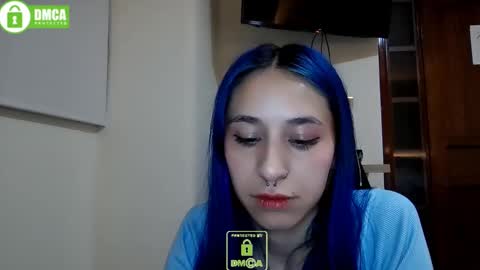 Snapshot of katara_a chatting on 01.05.25 Maca online show from 01.05.25