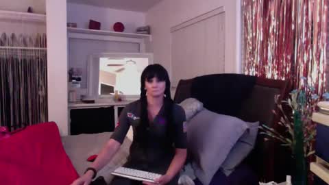 Snapshot of katbrake chatting on 09.30.25 sexykat online show from 09.30.25