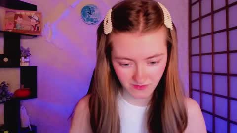 Snapshot of kate_cuddle chatting on 12.12.24 Kate online show from 12.12.24