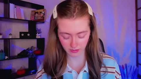 Snapshot of kate_cuddle chatting on 12.17.24 Kate online show from 12.17.24