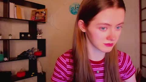 Snapshot of kate_cuddle chatting on 12.23.24 Kate online show from 12.23.24