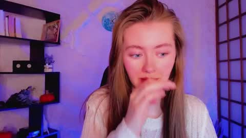 Snapshot of kate_cuddle chatting on 12.24.24 Kate online show from 12.24.24