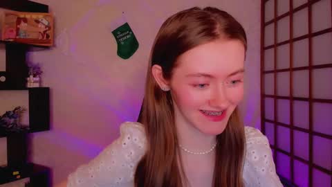 Snapshot of kate_cuddle chatting on 12.31.24 Kate online show from 12.31.24