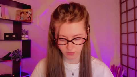 Snapshot of kate_cuddle chatting on 01.23.25 Kate online show from 01.23.25