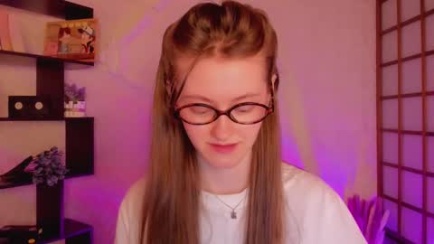 Snapshot of kate_cuddle chatting on 01.23.25 Kate online show from 01.23.25