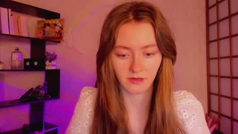 Snapshot of kate_cuddle chatting on 02.10.25 Kate online show from 02.10.25