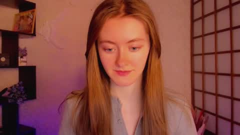 Snapshot of kate_cuddle chatting on 02.20.25 Kate online show from 02.20.25