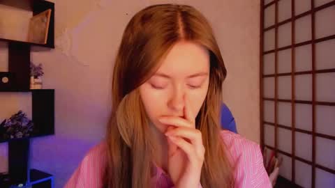 Snapshot of kate_cuddle chatting on 03.03.25 Kate online show from 03.03.25