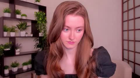 Snapshot of kate_cuddle chatting on 09.09.25 Kate online show from 09.09.25