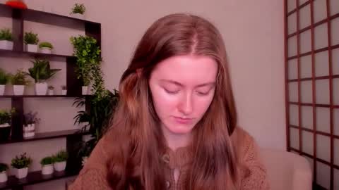 Snapshot of kate_cuddle chatting on 09.15.25 Kate online show from 09.15.25