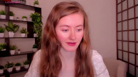 Snapshot of kate_cuddle chatting on 10.22.25 Kate online show from 10.22.25