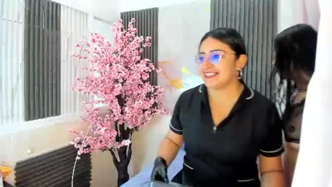 Kate Evans online show from 06.25.26
