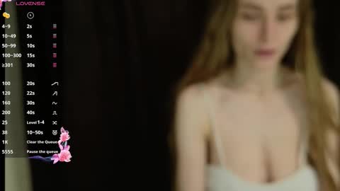 Snapshot of kate_swon chatting on 10.19.25 Kate online show from 10.19.25