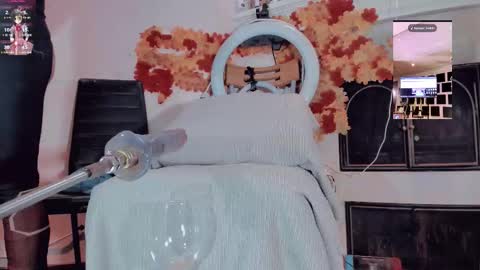 kate the pink girl online show from 10.27.25