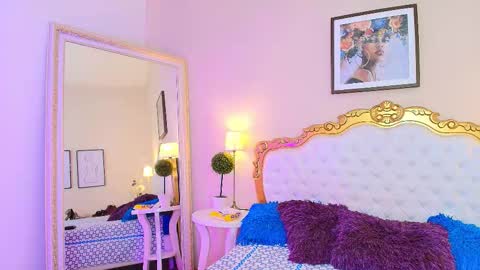 katee Martinez online show from 09.13.25