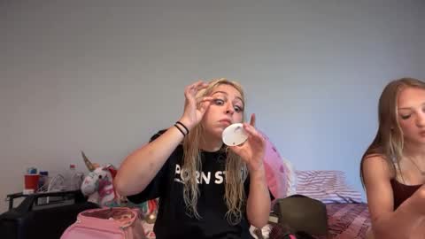 kateharperr online show from 09.08.25