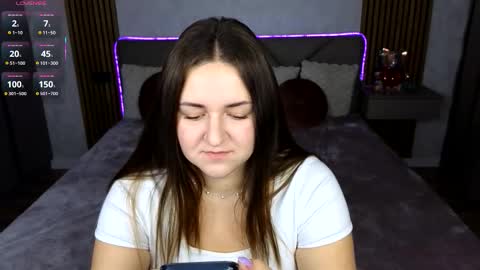 Snapshot of katelyn_sweety chatting on 10.25.25 Katelyn online show from 10.25.25