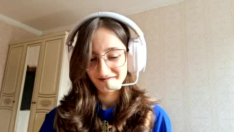 Elwyna online show from 03.24.26