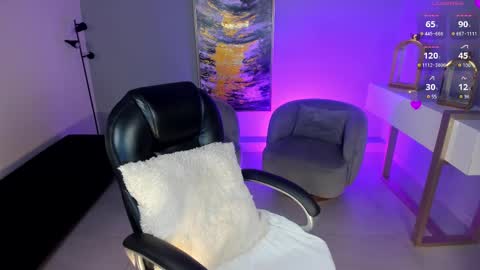  Kate Owens  online show from 03.06.25