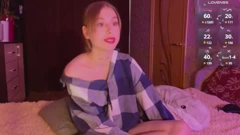 Snapshot of kateslil chatting on 01.13.25 Kate online show from 01.13.25