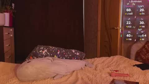 Snapshot of kateslil chatting on 01.17.25 Kate online show from 01.17.25