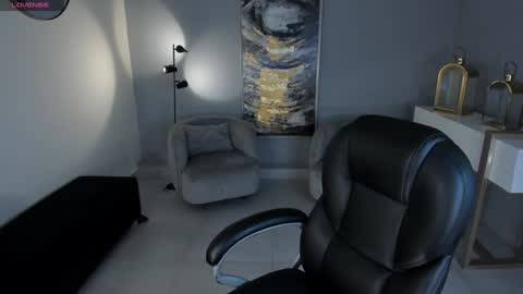 Snapshot of katesunder chatting on 01.25.25 K A T E online show from 01.25.25