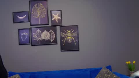 Snapshot of katewalker_ chatting on 12.02.24 Kate online show from 12.02.24