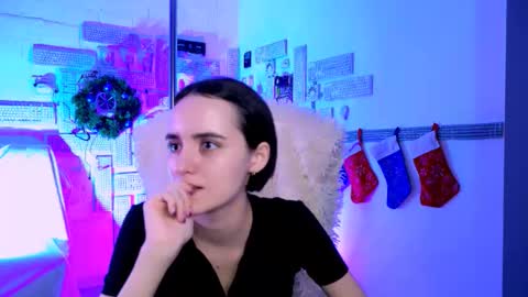 katewillows online show from 01.12.26