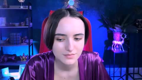 katewillows online show from 01.14.26