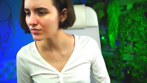 katewillows online show from 03.10.26