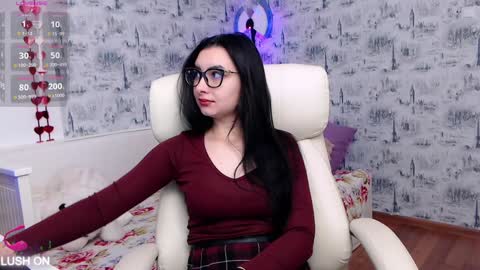 Snapshot of katexlove233 chatting on 02.04.25 Kate online show from 02.04.25