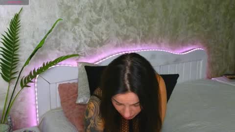 KateyRiva online show from 09.18.25