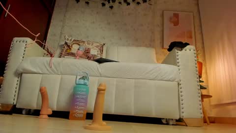 Snapshot of katheriine_saenz22 chatting on 01.01.25 Kathee Saenz online show from 01.01.25