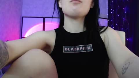 Snapshot of katherine_johnson chatting on 12.24.24 katherine_johnson online show from 12.24.24