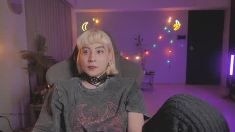 Snapshot of katherynlin chatting on 12.19.24 Kathy online show from 12.19.24