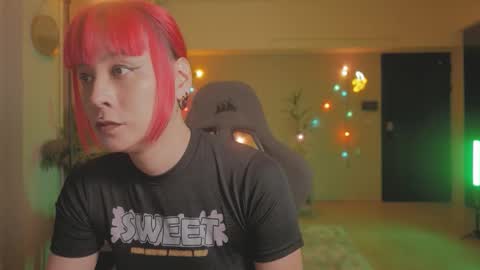 Snapshot of katherynlin chatting on 10.04.25 Kathy online show from 10.04.25