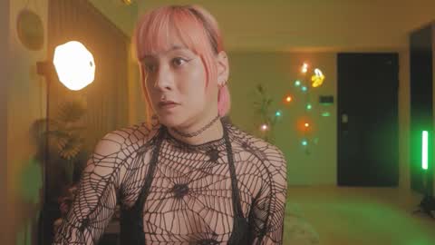 Snapshot of katherynlin chatting on 10.27.25 Kathy online show from 10.27.25