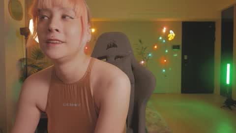 Snapshot of katherynlin chatting on 10.29.25 Kathy online show from 10.29.25