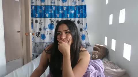  K A T H I E  online show from 01.29.25