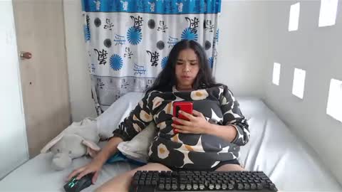  K A T H I E  online show from 02.21.25