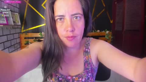 Paola online show from 12.04.24