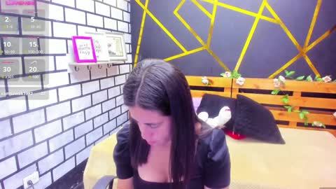 Paola online show from 12.05.24