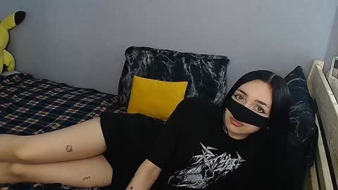 KathrineBerry online show from 01.03.25