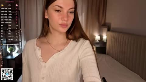 Lola online show from 04.11.26