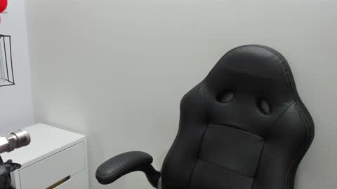 Khaty online show from 02.20.25