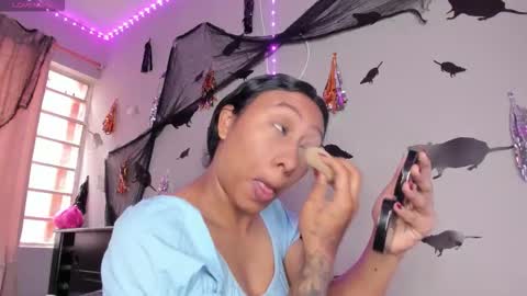 Snapshot of katia606424 chatting on 10.16.25 Katia online show from 10.16.25