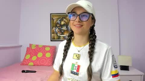 Snapshot of katia_foxx chatting on 01.07.25 Khaterine online show from 01.07.25