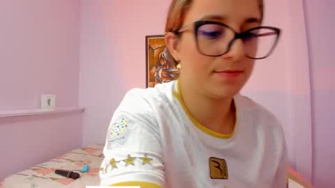 Snapshot of katia_foxx chatting on 02.19.25 Khaterine online show from 02.19.25