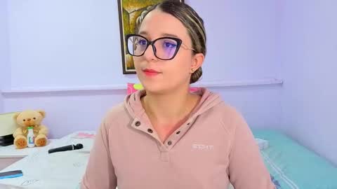 Snapshot of katia_foxx chatting on 10.27.25 Khaterine online show from 10.27.25